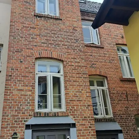 Small Stable - Charmantes Haeuschen Mitten In Lemgo Exterior photo