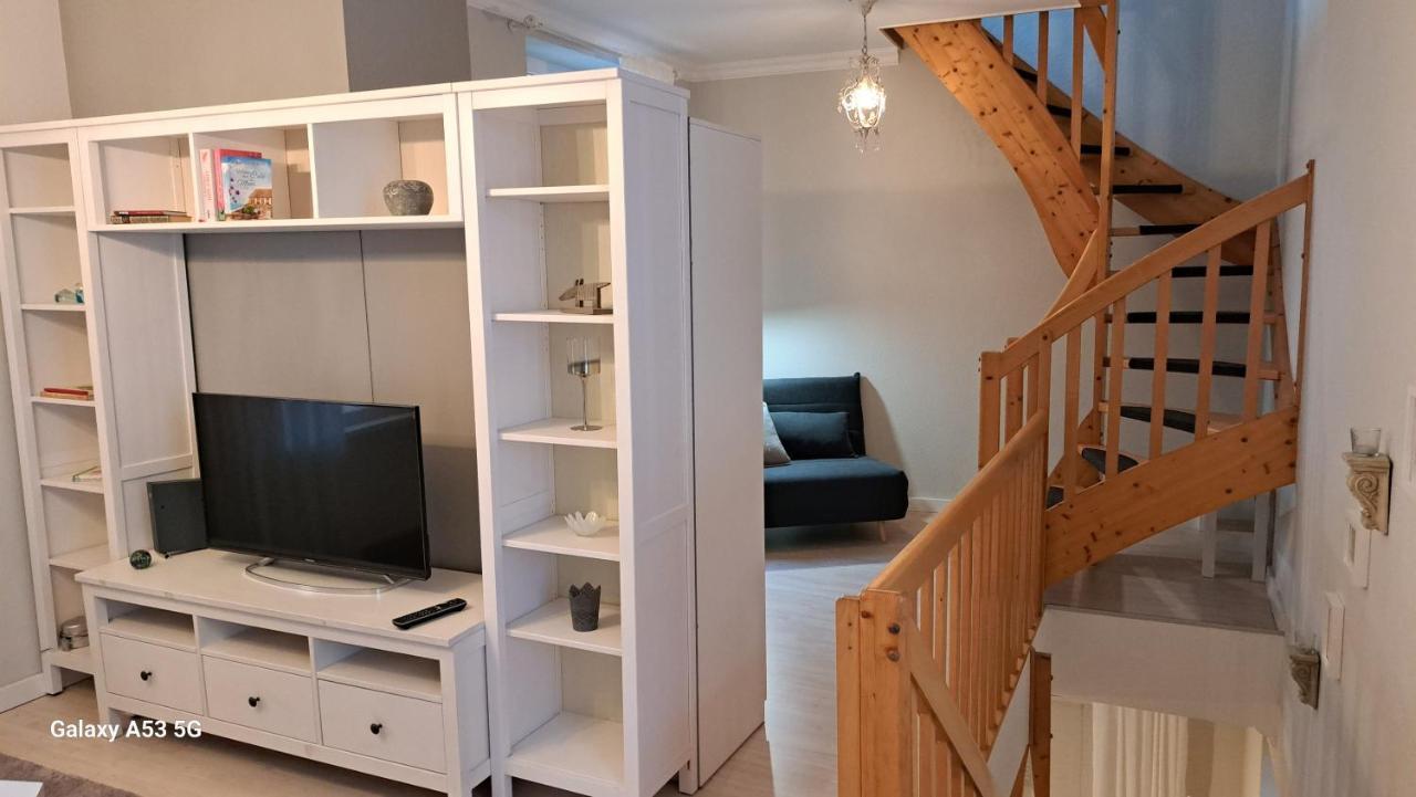 Small Stable - Charmantes Haeuschen Mitten In Apartment